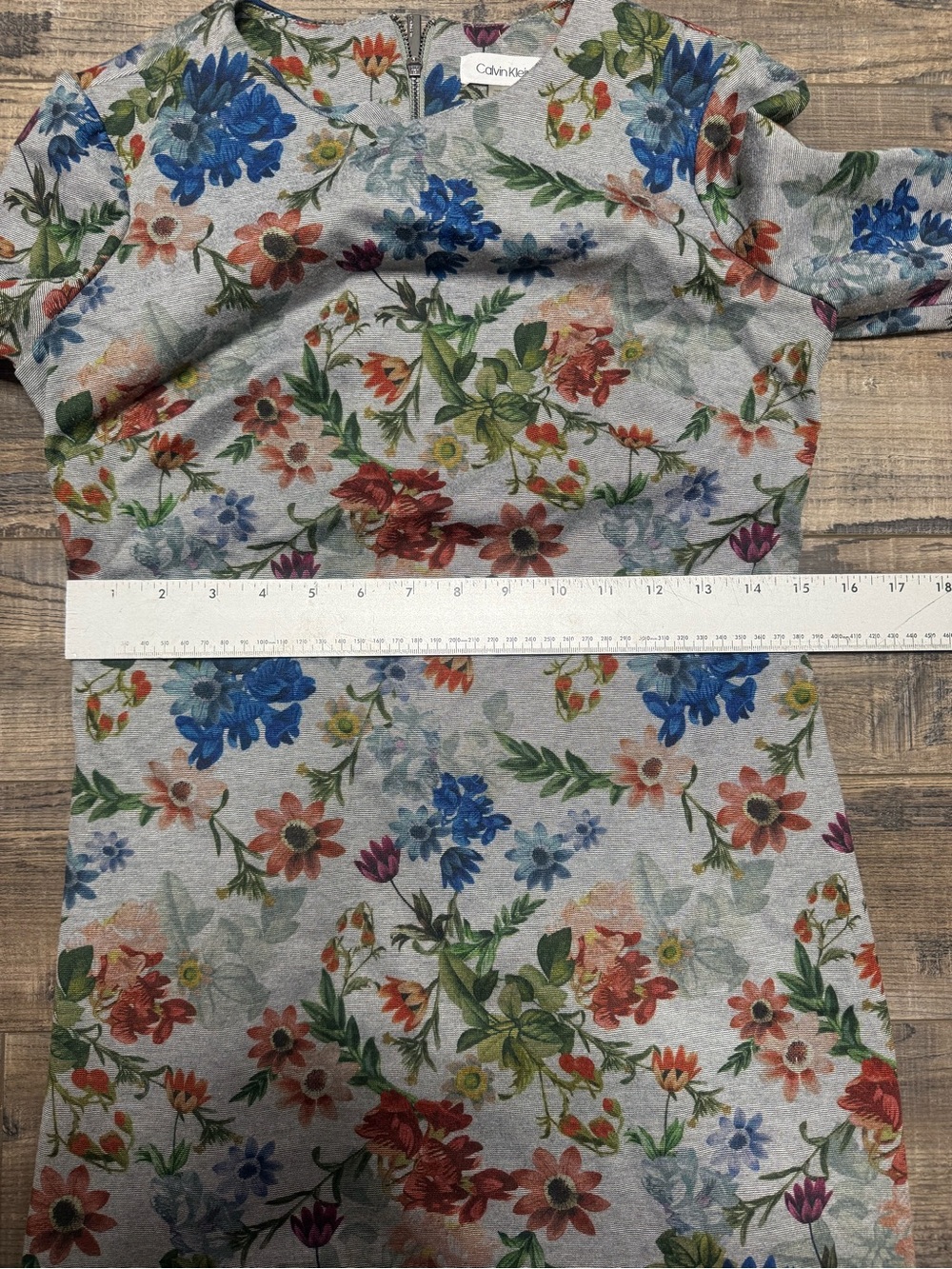 Calvin Klein Floral Bell-Sleeve Dress Midi Crewneck Women's Size 4 - Picture 10 of 10